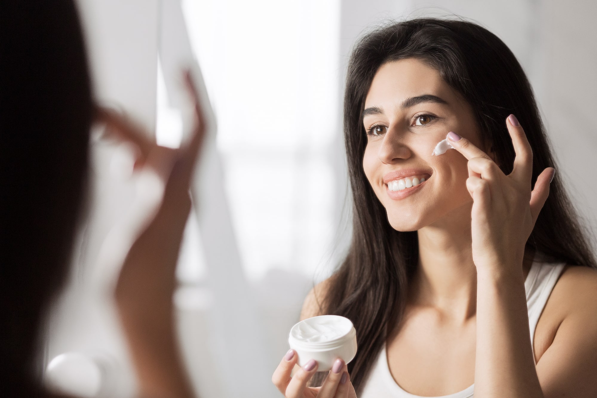 8 cuidados com a pele com acne que você deve ter a partir de hoje mesmo