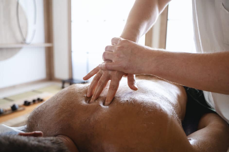 automassagem e reflexologia para psoríase